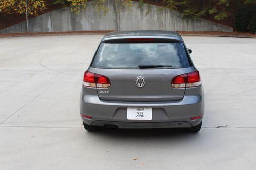 2010 Volkswagen Golf 4-Door
