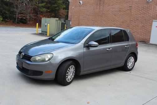 2010 Volkswagen Golf 4-Door