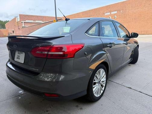 White Platinum Metallic Tri-Coat 2017 Ford Focus Titanium