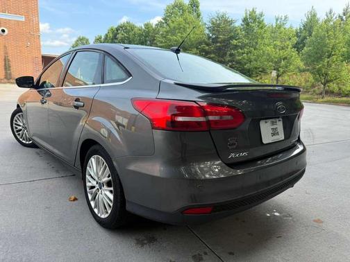 White Platinum Metallic Tri-Coat 2017 Ford Focus Titanium
