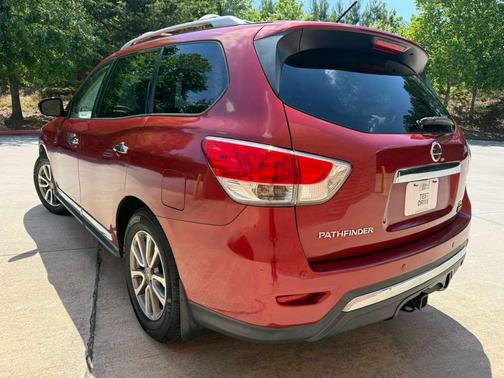 Cayenne Red 2014 Nissan Pathfinder SL