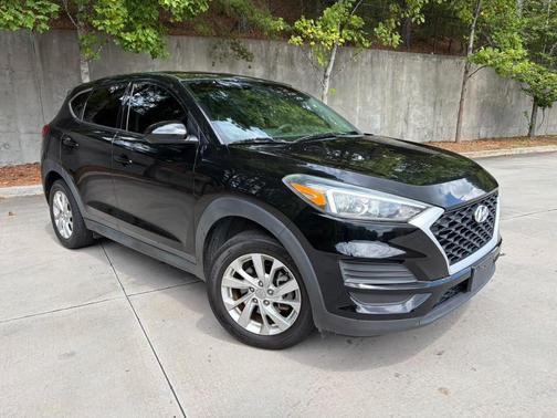 Black Noir Pearl 2019 Hyundai TUCSON SE