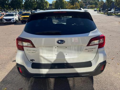 2018 Subaru Outback 3.6R Touring