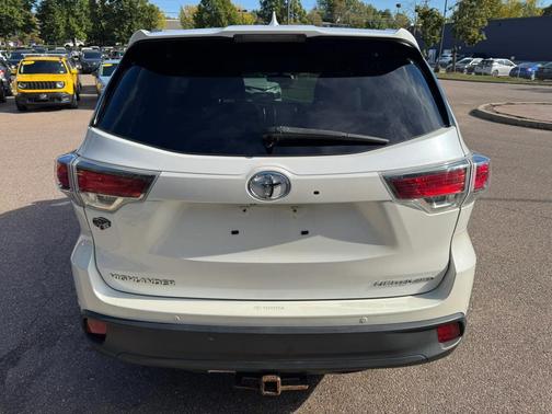 2016 Toyota Highlander Limited
