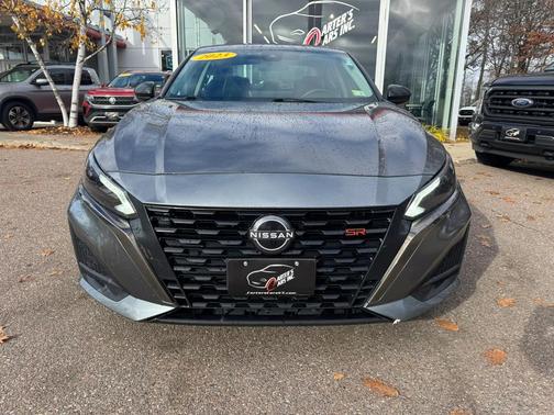 2023 Nissan Altima SR Intelligent AWD