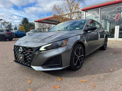 2023 Nissan Altima SR Intelligent AWD