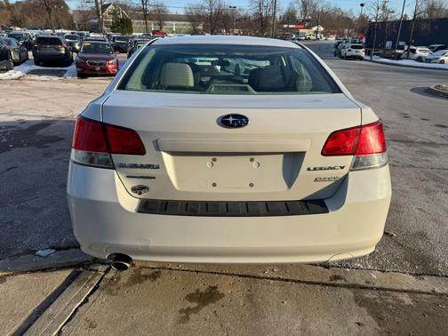 2013 Subaru Legacy Premium