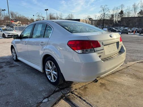 2013 Subaru Legacy Premium