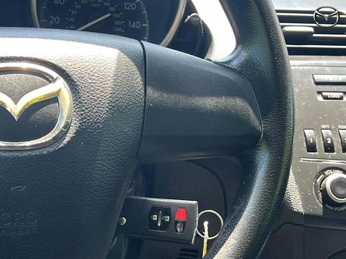 2012 Mazda Mazda3 i Sport