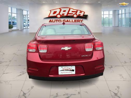 Red 2014 Chevrolet Malibu 2LT