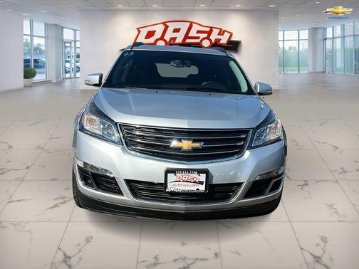 Silver Ice Metallic 2017 Chevrolet Traverse 1LT