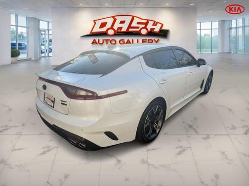 Snow White Pearl 2018 Kia Stinger GT AWD