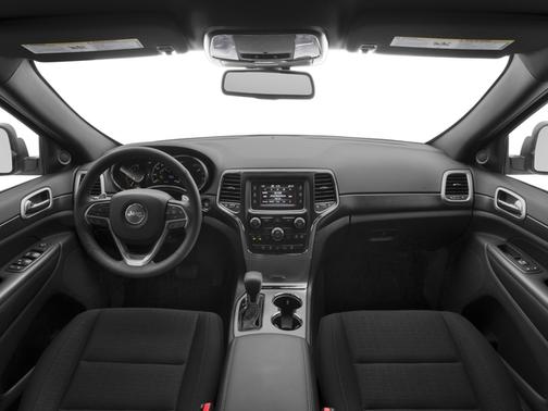 Brilliant Black Crystal Pearlcoat 2016 Jeep Grand Cherokee Laredo