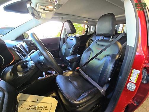 Redline Pearlcoat 2018 Jeep Compass Trailhawk