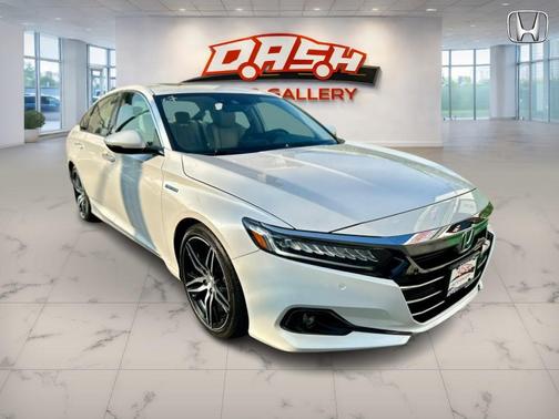 Platinum White Pearl 2021 Honda Accord Hybrid Touring