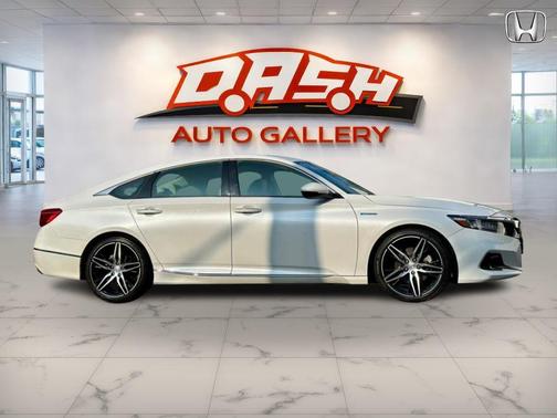 Platinum White Pearl 2021 Honda Accord Hybrid Touring