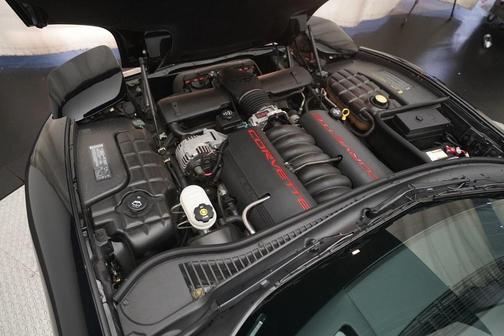 2004 Chevrolet Corvette Base