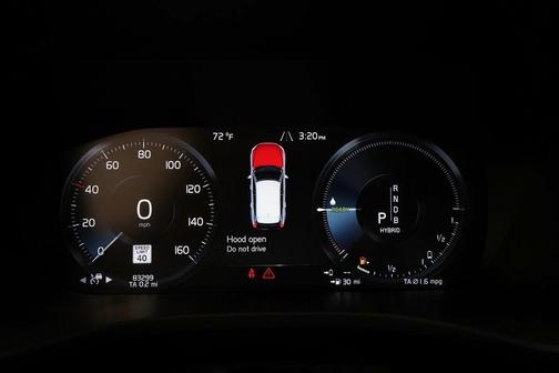 2018 Volvo XC60 Recharge Plug-In Hybrid T8 R-Design