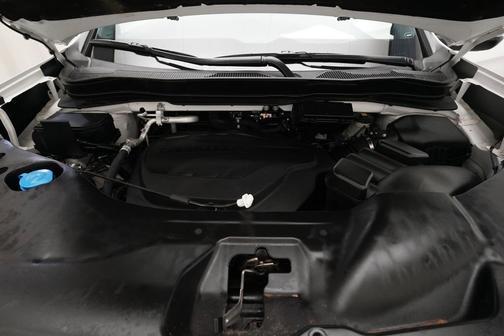 Platinum White Pearl 2023 Honda Passport