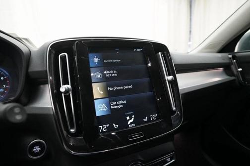 2021 Volvo XC40 T5 Momentum