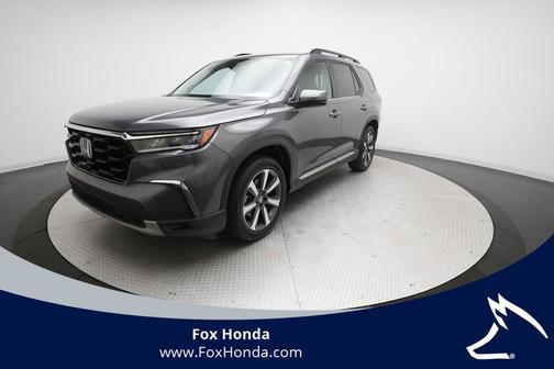 Modern Steel Metallic 2024 Honda Pilot