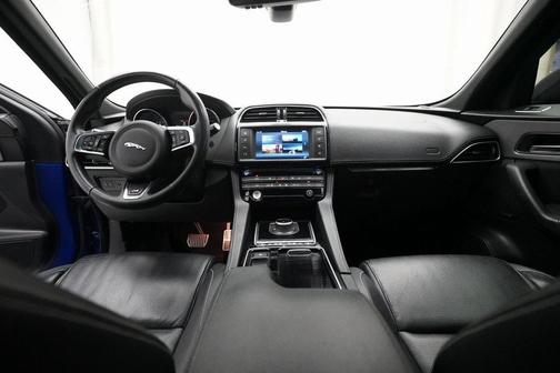 2018 Jaguar F-PACE S