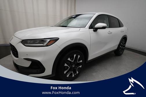 Platinum White Pearl 2026 Honda HR-V
