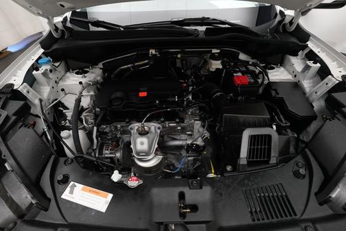 Platinum White Pearl 2026 Honda HR-V