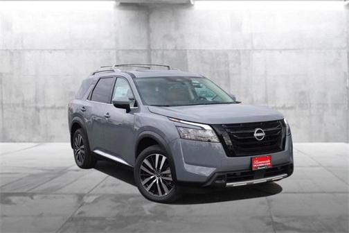 2025 Nissan Pathfinder Platinum 4WD