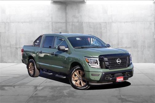 2024 Nissan Titan SV