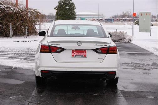 2024 Nissan Altima SR VC-Turbo FWD