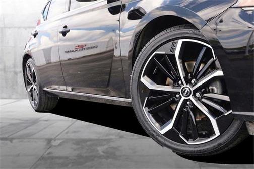 2025 Nissan Altima SR FWD