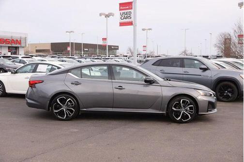 2024 Nissan Altima SR FWD