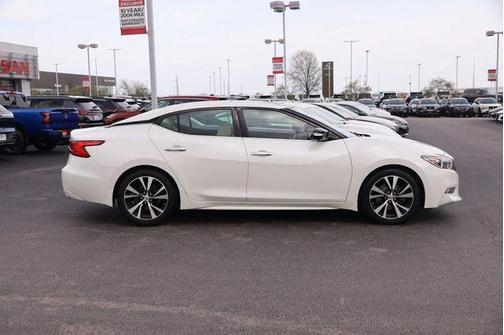 Pearl White 2018 Nissan Maxima 3.5 Platinum