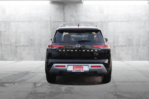 2024 Nissan Pathfinder SL FWD