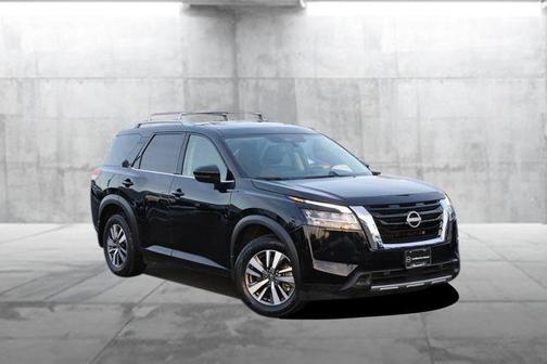 2024 Nissan Pathfinder SL FWD