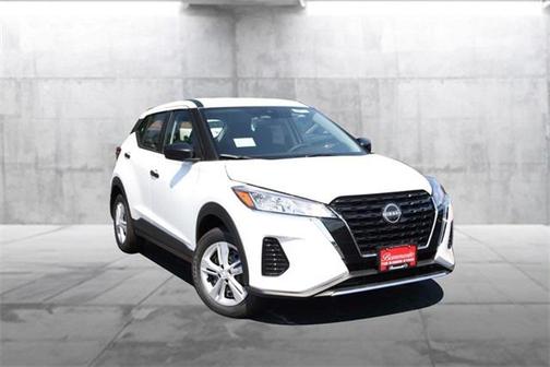 2025 Nissan Kicks S