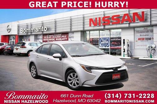 Classic Silver Metallic/Midnight Black Metallic 2024 Toyota Corolla LE