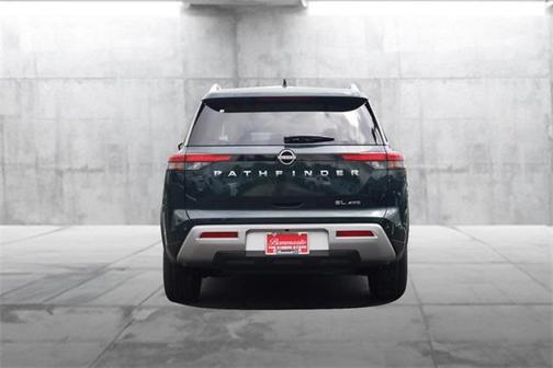 2025 Nissan Pathfinder SL 4WD