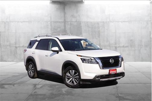 2025 Nissan Pathfinder SL 4WD