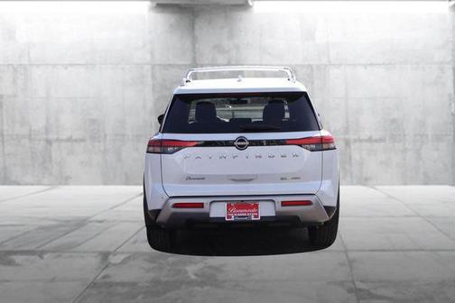 2025 Nissan Pathfinder SL 4WD