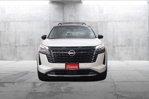 White Pearl 2026 Nissan Pathfinder Platinum
