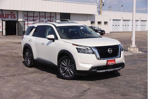 2024 Nissan Pathfinder SL FWD