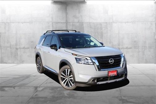 2025 Nissan Pathfinder Platinum 4WD