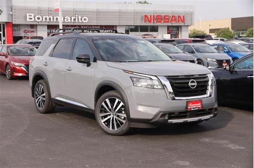 2025 Nissan Pathfinder Platinum 4WD