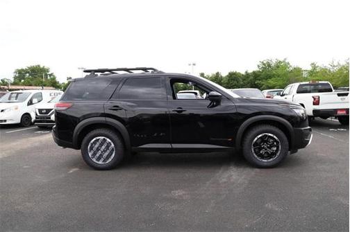 2025 Nissan Pathfinder Rock Creek 4WD