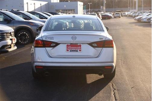 2024 Nissan Altima SR FWD