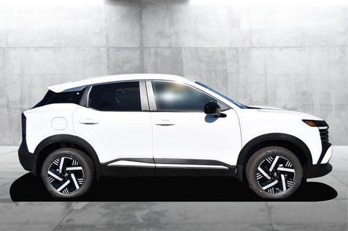 Fresh Powder 2026 Nissan Kicks SV