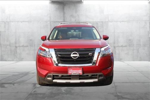 2025 Nissan Pathfinder Platinum 4WD