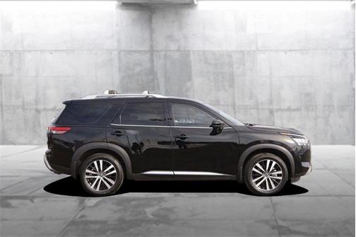 2024 Nissan Pathfinder Platinum FWD